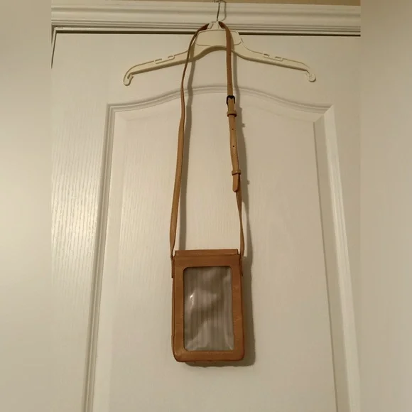 Fry Leather Crossbody phone purse.. color is mustard - Picture 2 of 12